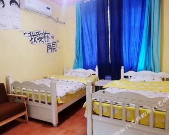 Yangshuo Jiayi Bingding Homestay (West Street Lijiang Branch) - Guilin - Bedroom