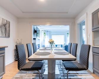 Cityscape Haven - Central Sf Home Near Sfo - San Bruno - Dining room