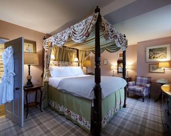 Devonshire Arms at Pilsley - Chatsworth - Bakewell - Bedroom