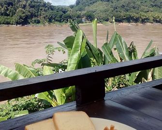 Sokmisay Hotel Guesthouse - Luang Prabang - Balcón