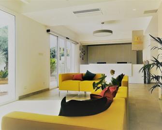 Hotel Belsito - San Pietro in Bevagna - Lobby