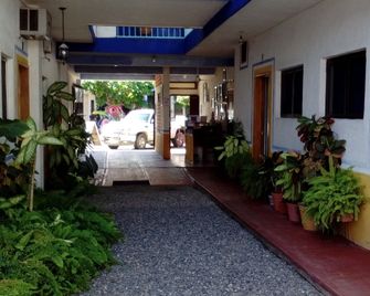 Hotel Sarabi - Barra de Navidad - Outdoors view
