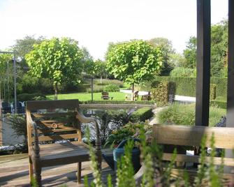 B&B Gusto - Hal - Patio