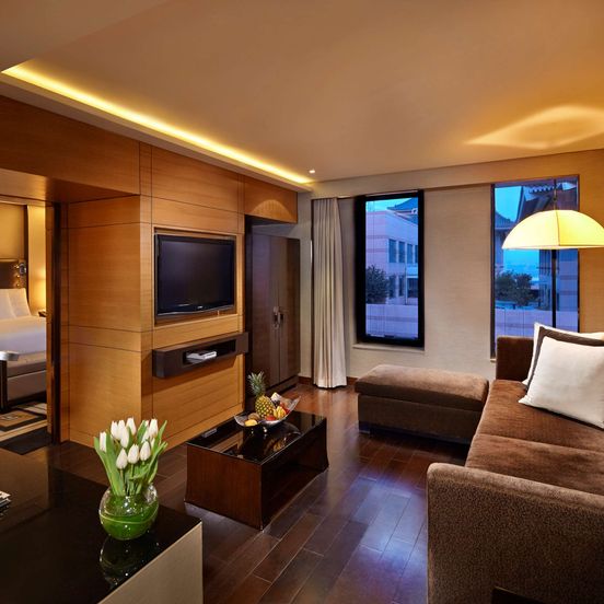 Living room view of Hilton Beijing Wangfujing