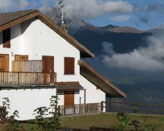 Apartment/ flat - Torgnon - Torgnon - Edificio