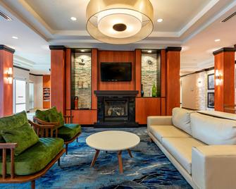 Fairfield Inn & Suites Columbus - Columbus - Lobby