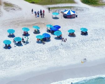 بوزادا بيتش هاوس - كابو فريو - شاطئ