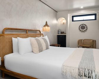 Bali Hotel Adults Only Isla Verde, a Trademark by Wyndham - San Juan - Bedroom