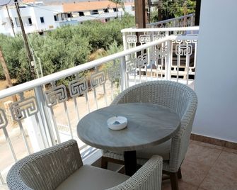 Calypso - Elafonisos - Balcon