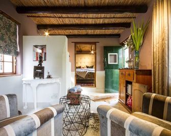 Augusta De Mist Country House & African Kitchen - סוולנדאם - סלון