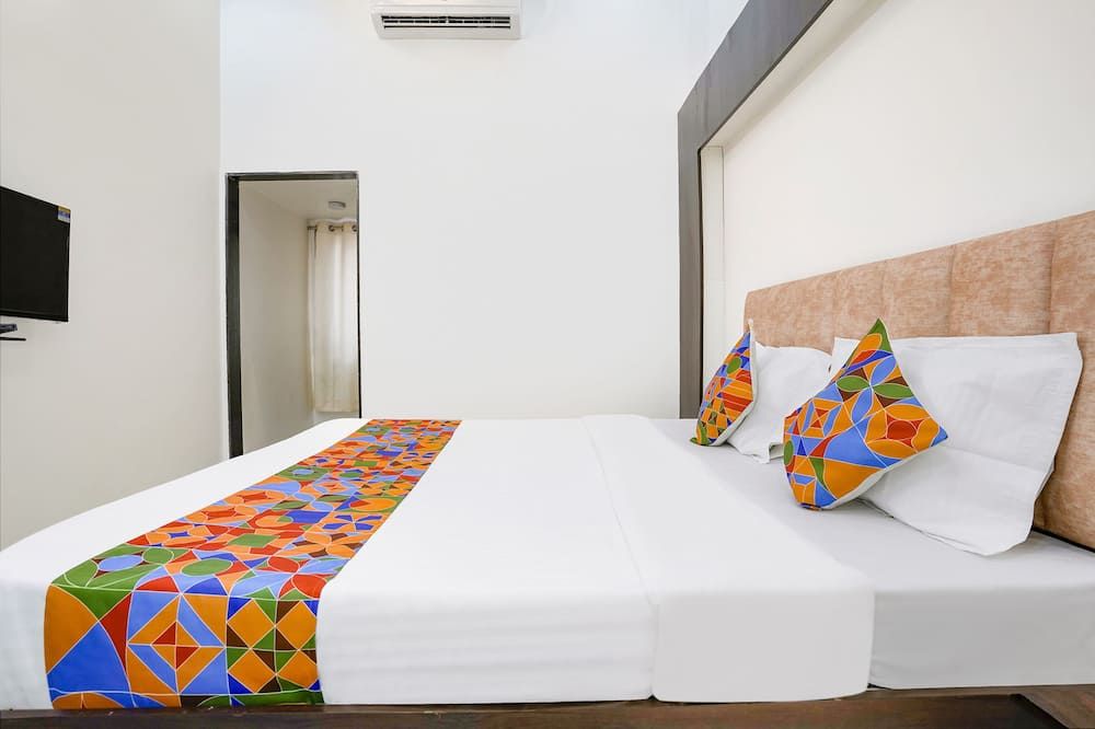 Fabhotel Saroj Inn - Mumbai Naka