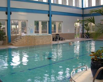 Kents Hill Park Training & Conference Centre - Milton Keynes - Pool