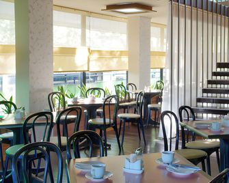 Venusz Hotel - Siófok - Restaurant