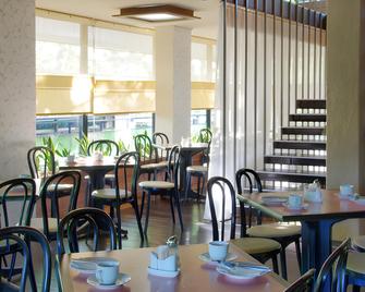 Venusz Hotel - Siófok - Restaurant