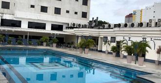 Hotel Sagres - เบเลง - สระว่ายน้ำ