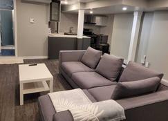 Cosy & Quiet Apartment Near Montreal/South Shore Citq #309764 - Longueuil - Salon
