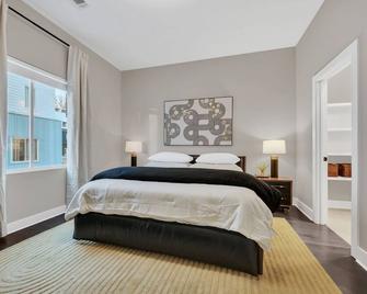 Honky Tonk Central/9 Beds - Pleasant View - Bedroom