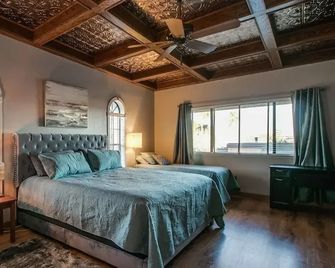 Spectacular Fountain Hills 5 Bdrm Wpool - Fountain Hills - Bedroom