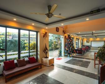 Golden Daisy Hotel - Phu Quoc - Lobby