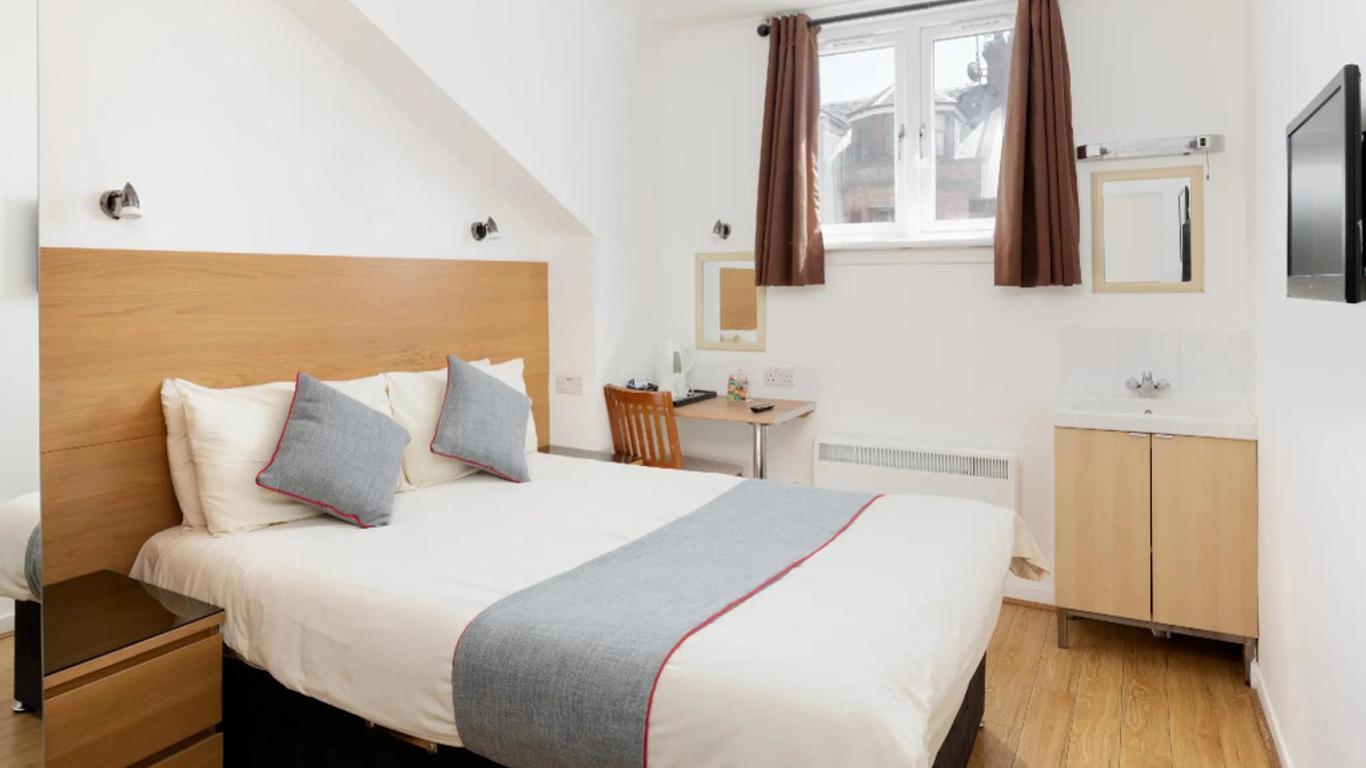 Charing Cross Hotel