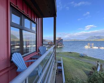 Ocean View I Downtown I Fireplace I Pets I Beach - Tofino - Balcony