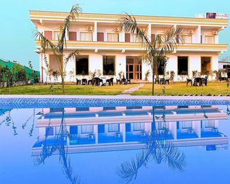 Foreste Resort - Rāmnagar - Uima-allas