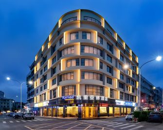 Kyriad Marvelous Hotel Shenzhen Longgang Nanlian Metro Station - Shenzhen - Byggnad
