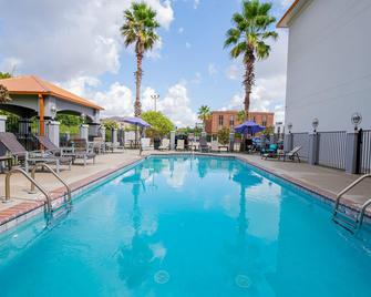 Comfort Suites Oil Center - Lafayette - Pool