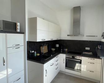 Entire house with garden - exclusively for your group - Leipzig - Phòng bếp