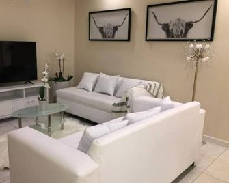Lovely suite in big lake Okechobee - Clewiston - Wohnzimmer