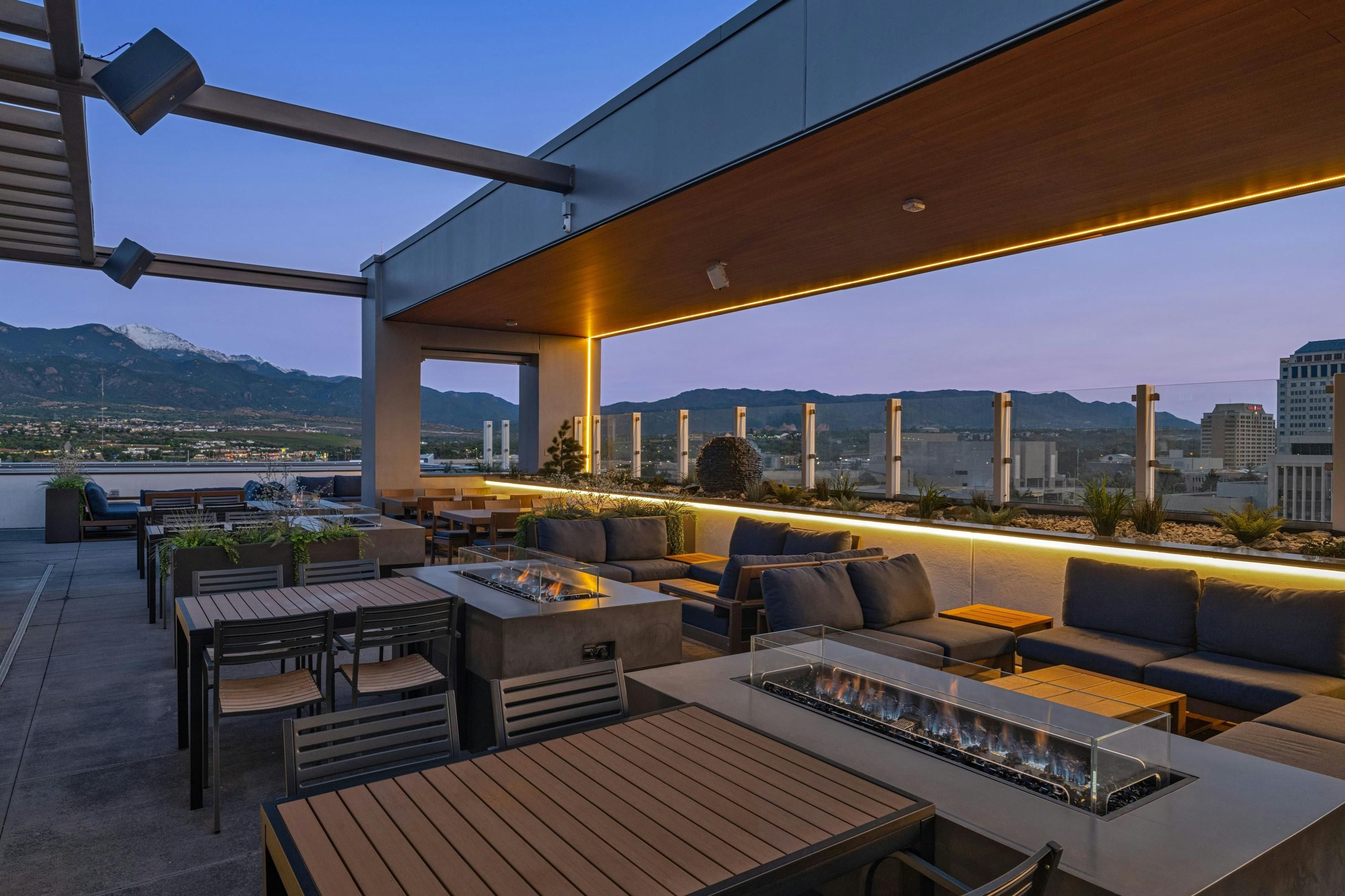 Element Colorado Springs Downtown - Colorado Springs - Balcony