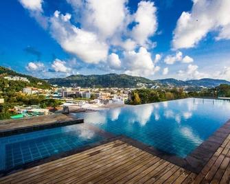 Q Kata Residence - Karon - Pool