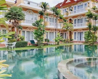 Sokchea Kampot Hotel - Kampot - Bazén