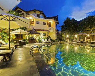 Lantern Boutique Hoi An - הוי אן - בריכה