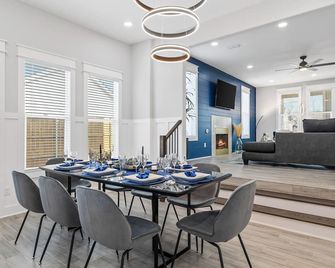 Chic Cosmo House 5 Minutes To Downtown Dallas - Dallas - Spisesal