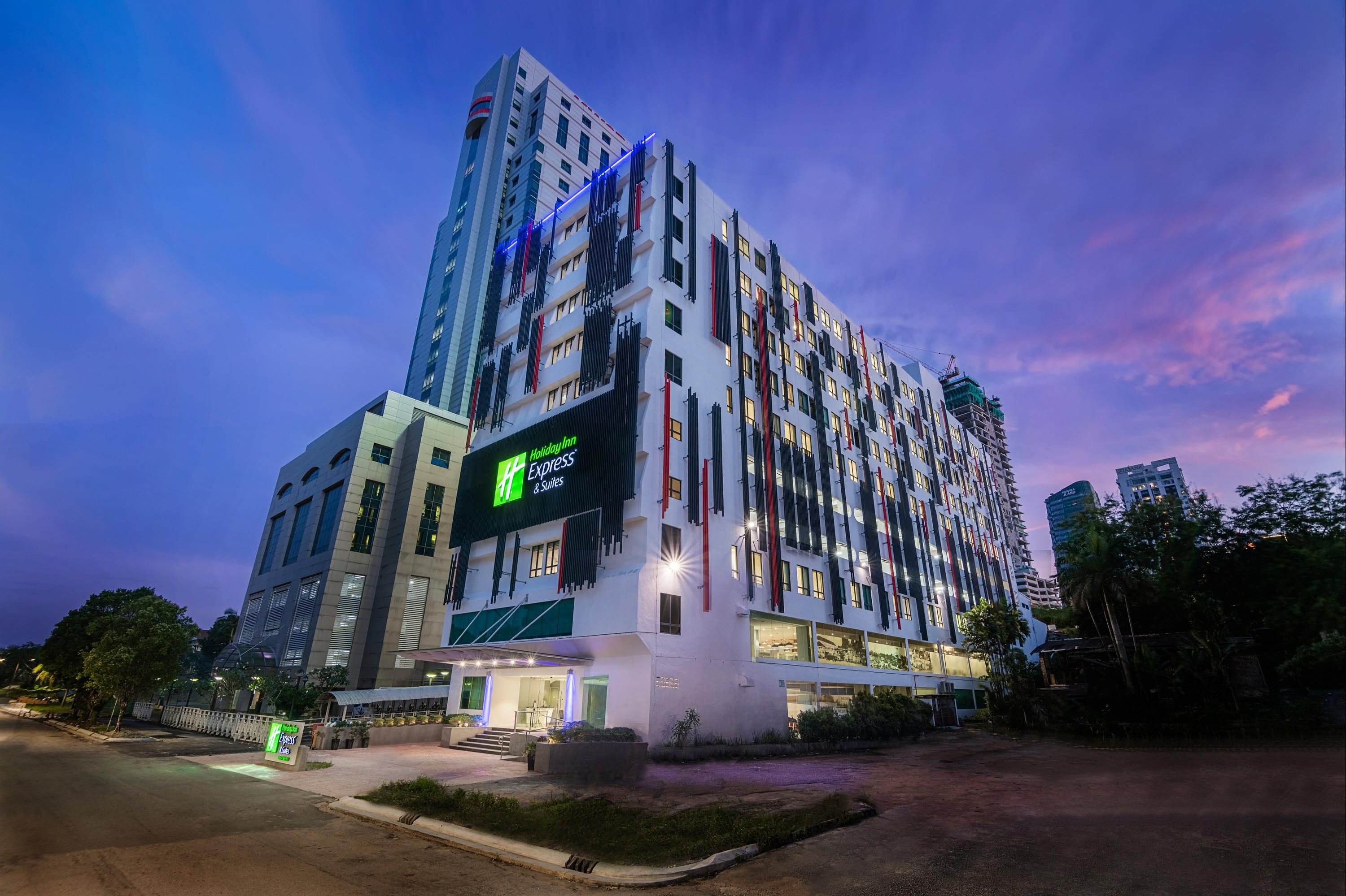 Holiday Inn Express & Suites Johor Bahru By IHG - ג'והור באהרו - בניין