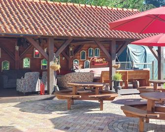 De Linde, boerderij in Drenthe voor 15 tot 30 personen - Linde - Patio