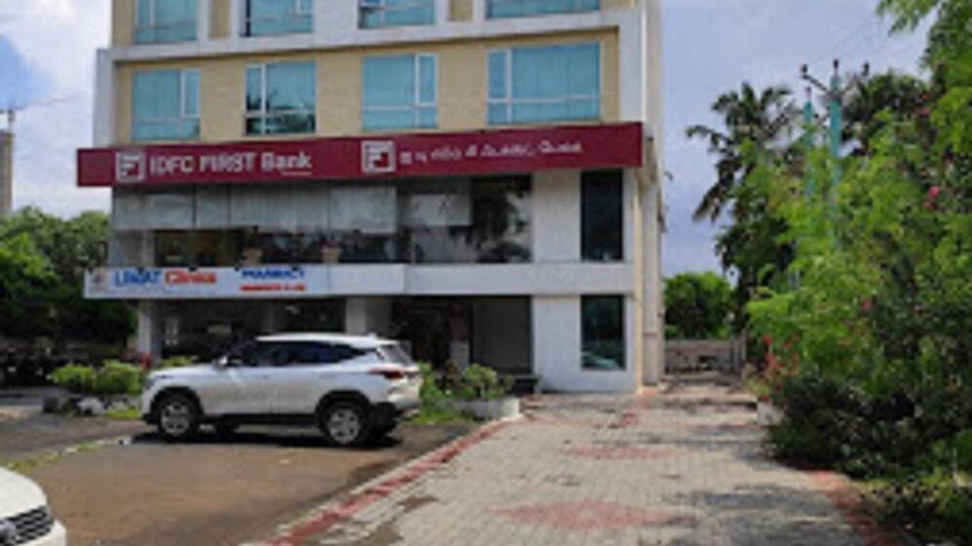 OYO 20018 Silverkey D Square Omr