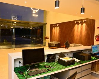 Clarks Inn Express, Krs Road, Mysore - Davangere - Recepción