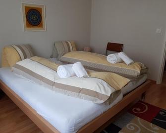 Haus Marmotta - Leukerbad - Schlafzimmer