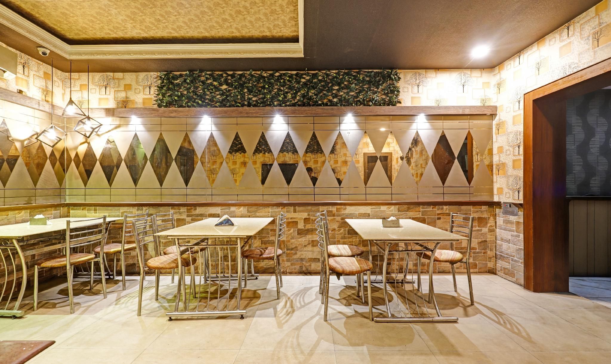 Hotel Apollo - جواهاتي - مطعم