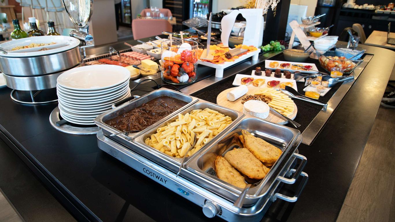 فندق سور من بيست ويسترن، مدينة روشفور على البحر