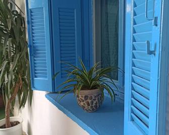 Cozy room in quiet neighbourhood - Athens - Bedroom