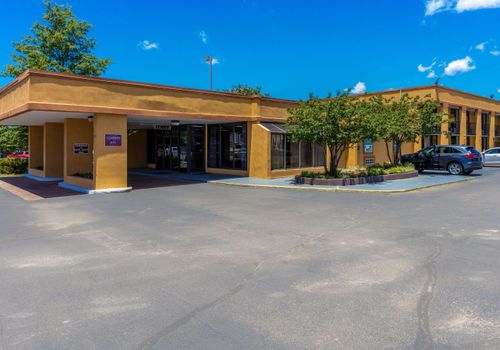 Quality Inn 69 8 7 Starkville Hotel Deals Reviews Kayak
