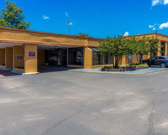 Quality Inn - Starkville - Edificio