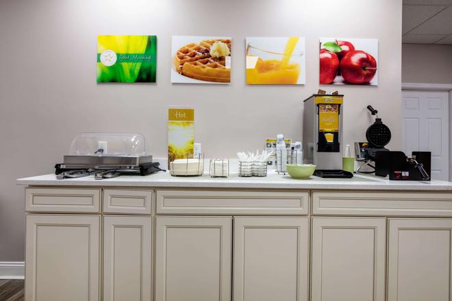 Quality Inn 48 8 7 Starkville Hotel Deals Reviews Kayak