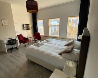 Hotel La Noire - Delft City Centre - Delft - Ložnice