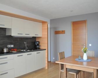 Modern architecture & contemporary home design Bioland farm in Vinschgau Valley - Mals - Küche