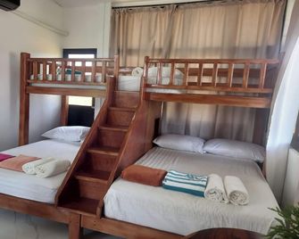 Seven Waves Beachfront - Bauang
