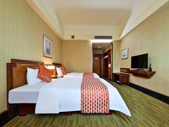 Zhongshan Sunshine Holiday Hotel (Zhongshan Pedestrian Street Xingzhong Plaza Store)